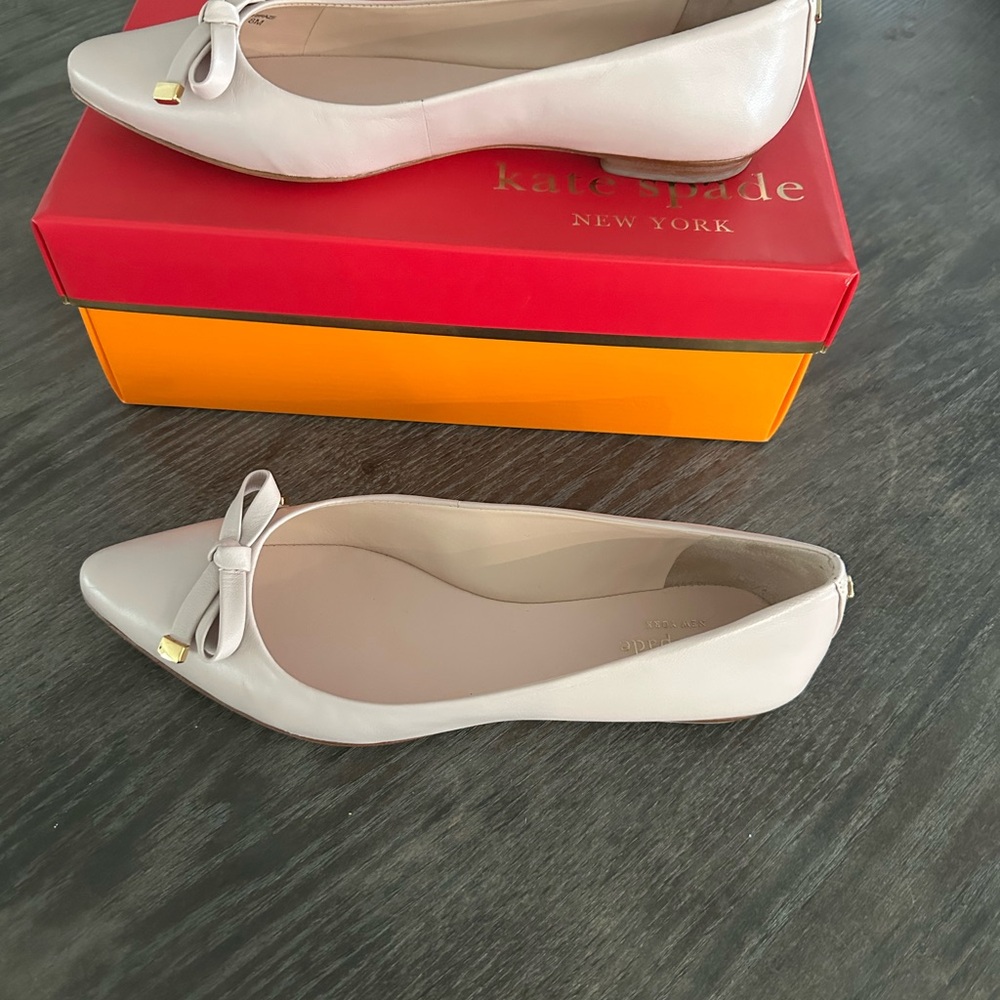 Kate Spade Cream Flats with Bow Detail - Picture 2 of 4